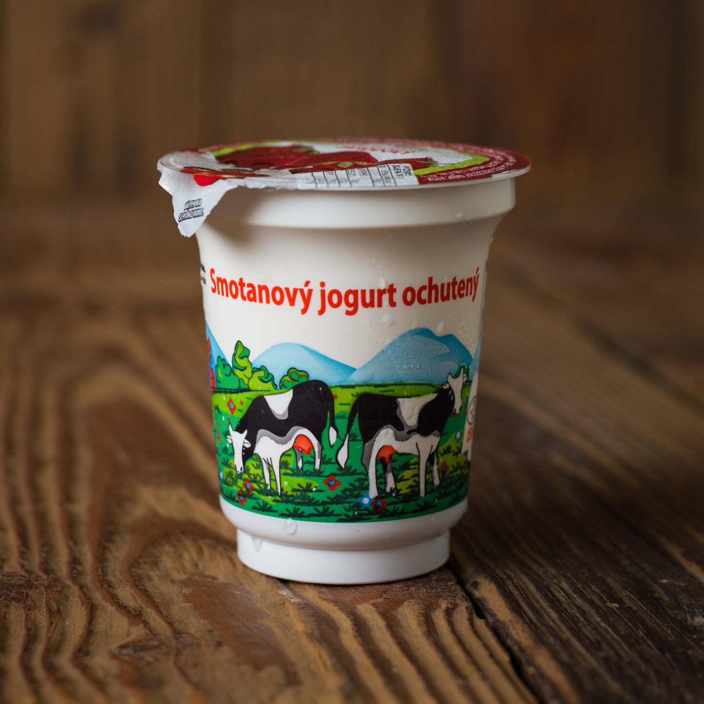 Smotanový jogurt jahodový 155g